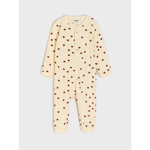 Sinsay - Bawełniany pajacyk ze wzorem w serca 2 pack - kremowy Sinsay 86 (12-18 m) Sinsay