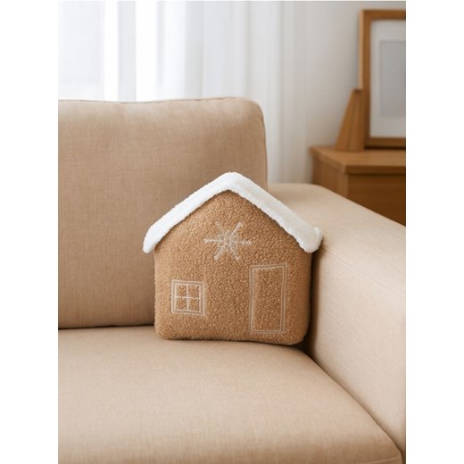 Sinsay - Poduszka dekoracyjna w kształcie chatki z piernika - wielobarwny - id: 106GJ-MLC - marki Sinsay - 187259073 Sinsay - Poduszka dekoracyjna w kształcie chatki z piernika - wielobarwny ze sklepu Sinsay w kategorii Poduszki dekoracyjne - zdjęcie 187259073