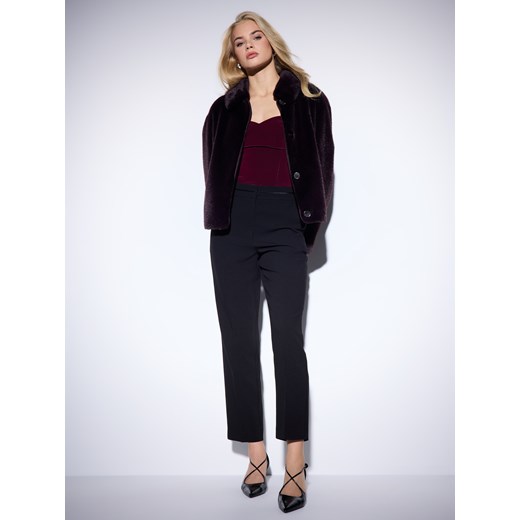 Mohito - Czarne spodnie z prostą nogawką - czarny - id: 874IV-99X - marki Mohito - 187260121 Mohito - Czarne spodnie z prostą nogawką - czarny ze sklepu Mohito w kategorii Spodnie damskie - zdjęcie 187260121