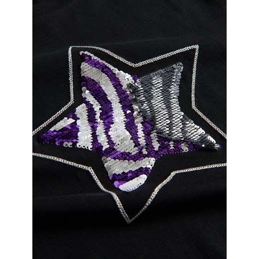 Reserved - T-shirt z cekinową aplikacją - czarny - id: 493FT-99X - marki Reserved - 187263172 Reserved - T-shirt z cekinową aplikacją - czarny ze sklepu Reserved w kategorii Bluzki dziewczęce - zdjęcie 187263172