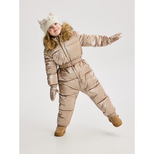 Reserved - PIkowany kombinezon z ociepleniem - beżowy ze sklepu Reserved w kategorii Kombinezony dziewczęce - zdjęcie 187264724