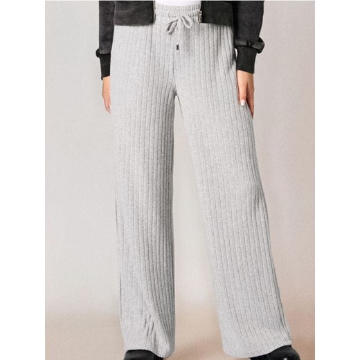 Sinsay - Prążkowane spodnie wide leg - szary - id: 474EY-09M - marki Sinsay - 187266334 Sinsay - Prążkowane spodnie wide leg - szary ze sklepu Sinsay w kategorii Spodnie damskie - zdjęcie 187266334