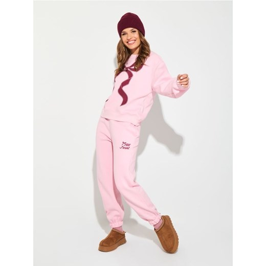Sinsay - Spodnie jogger - różowy - id: 655FJ-03X - marki Sinsay - 187266401 Sinsay - Spodnie jogger - różowy ze sklepu Sinsay w kategorii Spodnie damskie - zdjęcie 187266401