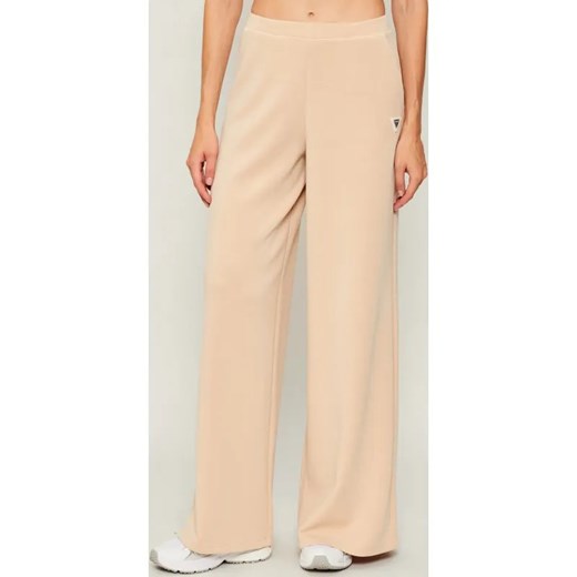 GUESS ACTIVE Spodnie dresowe OLYMPE | Relaxed fit ze sklepu Gomez Fashion Store w kategorii Spodnie damskie - zdjęcie 187267141