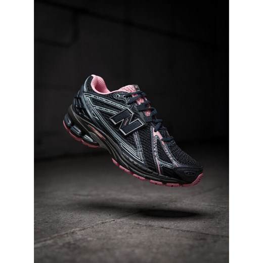 Sneakersy New Balance U1906RCU Czarny ze sklepu eobuwie.pl w kategorii Buty sportowe damskie - zdjęcie 187268311