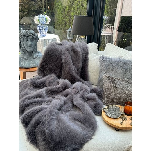 Elizabed Pled w kolorze szarym - id: 17798484 - marki Elizabed - 187269390 Elizabed Pled w kolorze szarym ze sklepu Limango Polska w kategorii Tekstylia - zdjęcie 187269390