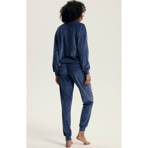 Henderson komplet damski Delanie 43722-59X, Kolor granatowy, Rozmiar 2XL, Henderson ze sklepu Primodo w kategorii Komplety i garnitury damskie - zdjęcie 187271632