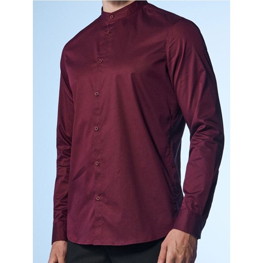 Sinsay - Gładka koszula slim fit ze stójką - bordowy - id: 114EV-83X - marki Sinsay - 187276261 Sinsay - Gładka koszula slim fit ze stójką - bordowy ze sklepu Sinsay w kategorii Koszule męskie - zdjęcie 187276261