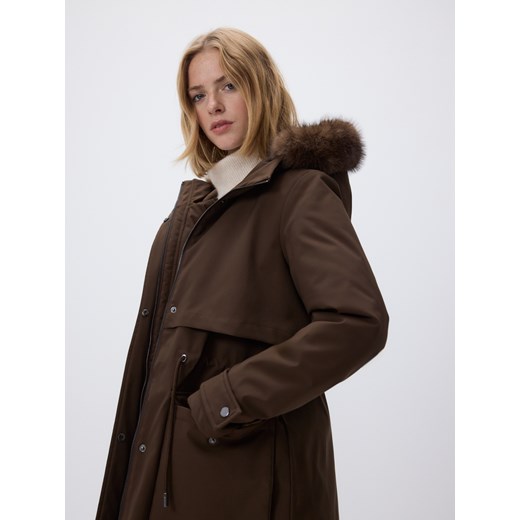 Reserved - Długa kurtka z kapturem - brązowy ze sklepu Reserved w kategorii Kurtki damskie - zdjęcie 187276894