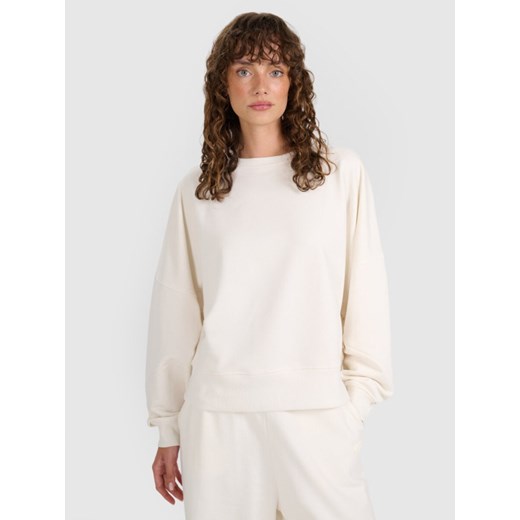 Damska bluza nierozpinana bez kaptura 4F 4FWAW25TSWSF1888 - beżowa ze sklepu Sportstylestory.com w kategorii Bluzy damskie - zdjęcie 187277351