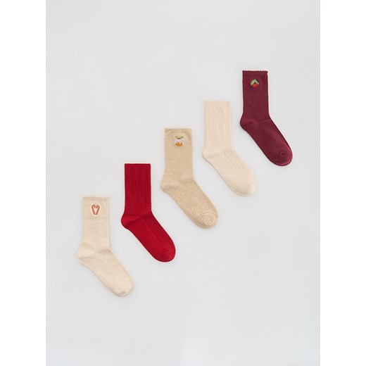 Reserved - Skarpetki ze świątecznym motywem 5 pack - czerwony - id: 654FA-33X - marki Reserved - 187283323 Reserved - Skarpetki ze świątecznym motywem 5 pack - czerwony ze sklepu Reserved w kategorii Skarpetki damskie - zdjęcie 187283323