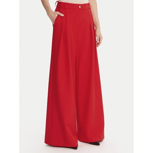 Maryley Spodnie materiałowe 25IB579/43MA Czerwony Regular Fit ze sklepu MODIVO w kategorii Spodnie damskie - zdjęcie 187285632