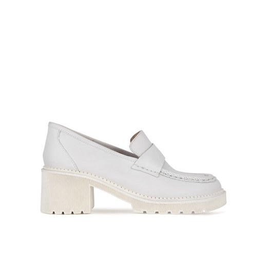 Loafersy Lasocki WI32-SL-26302 Écru ze sklepu eobuwie.pl w kategorii Półbuty damskie - zdjęcie 187288774