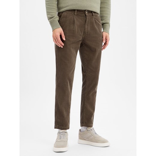 Lindbergh Męskie spodnie sztruksowe Mężczyźni Bawełna oliwkowy jednolity ze sklepu vangraaf w kategorii Spodnie damskie - zdjęcie 187289400