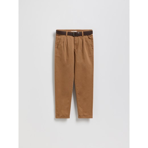 Reserved - Spodnie chino - brązowy - id: 611FM-82X - marki Reserved - 187290770 Reserved - Spodnie chino - brązowy ze sklepu Reserved w kategorii Spodnie chłopięce - zdjęcie 187290770