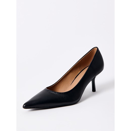 Mohito - Skórzane czółenka - czarny ze sklepu Mohito w kategorii Czółenka - zdjęcie 187292041