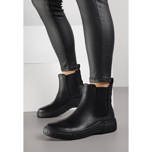 Czarne Botki Sztyblety na Ozdobnie Żłobionej Podeszwie Ezisane - id: 402012 - marki born2be - 187292300 Czarne Botki Sztyblety na Ozdobnie Żłobionej Podeszwie Ezisane ze sklepu born2be.pl w kategorii Botki - zdjęcie 187292300