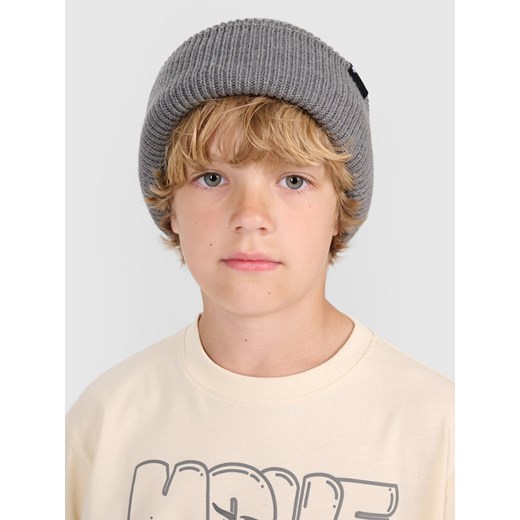 Dziecięca czapka zimowa 4F 4FJWAW25ACAPU652 - szara ze sklepu Sportstylestory.com w kategorii Czapki dziecięce - zdjęcie 187293713