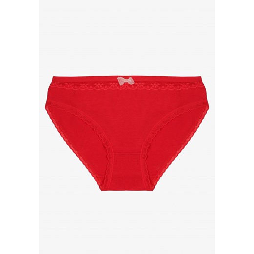 Czerwone Majtki Figi z Bawełny Ozdobione Kokardą i Koronką Zeterie - id: J6028-64-RED - marki Renee - 187294870 Czerwone Majtki Figi z Bawełny Ozdobione Kokardą i Koronką Zeterie ze sklepu renee.pl w kategorii Majtki damskie - zdjęcie 187294870