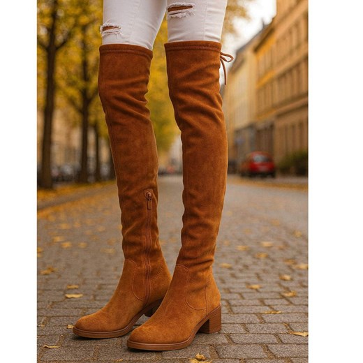 Karmelowe kozaki na płaskim obcasie /F5-2 18416 W477/ ze sklepu Pantofelek24.pl w kategorii Kozaki damskie - zdjęcie 187299340