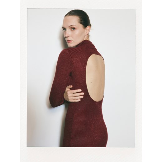 Reserved - Dzianinowa sukienka z wycięciem - burgundowy ze sklepu Reserved w kategorii Sukienki - zdjęcie 187299472