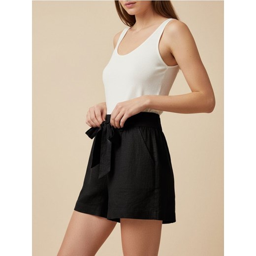 Sinsay - Szorty z wiązaniem w pasie - czarny ze sklepu Sinsay w kategorii Szorty - zdjęcie 187306022