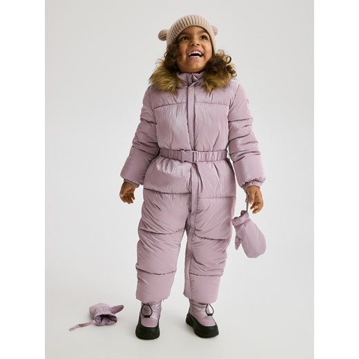 Reserved - PIkowany kombinezon z ociepleniem - fioletowy ze sklepu Reserved w kategorii Kombinezony dziewczęce - zdjęcie 187308204
