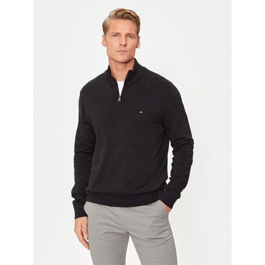 Tommy Hilfiger Sweter Essential MW0MW37331 Czarny Regular Fit - id: 0000304098147 - marki Tommy Hilfiger - 187314113 Tommy Hilfiger Sweter Essential MW0MW37331 Czarny Regular Fit ze sklepu MODIVO w kategorii Swetry męskie - zdjęcie 187314113