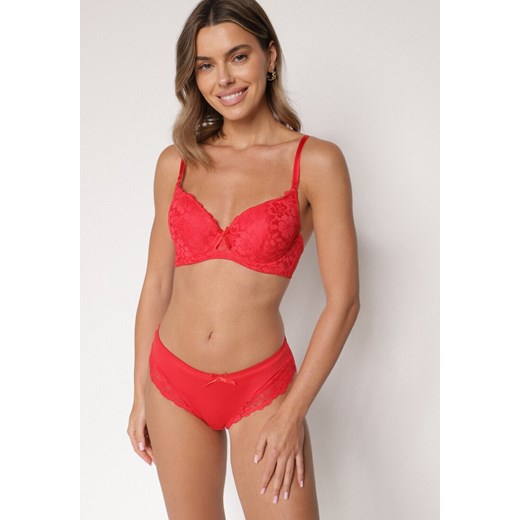 Czerwony Komplet Biustonosz i Majtki Typu Figi Ozdobiony Koronką Ezivane - id: 401863 - marki born2be - 187314863 Czerwony Komplet Biustonosz i Majtki Typu Figi Ozdobiony Koronką Ezivane ze sklepu born2be.pl w kategorii Komplety bielizny damskiej - zdjęcie 187314863