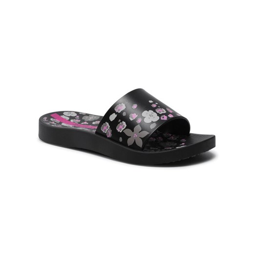 Klapki Ipanema Urban II Slide Kids 83142 Czarny ze sklepu eobuwie.pl w kategorii Klapki dziecięce - zdjęcie 187317334