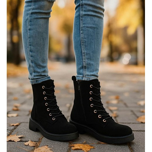 Czarne wiązane botki trapery zamszowe /A1-1 18389 W485/ ze sklepu Pantofelek24.pl w kategorii Workery damskie - zdjęcie 187318172