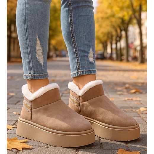 Krótkie kozaki śniegowce beżowe ocieplane /D8-1 18421  T266/ ze sklepu Pantofelek24.pl w kategorii Śniegowce damskie - zdjęcie 187318174