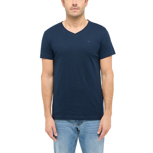 Męski T-Shirt Mustang Style Amado Dark Sapphire 1016275 4136 ze sklepu YouNeedit.pl w kategorii T-shirty męskie - zdjęcie 187321603