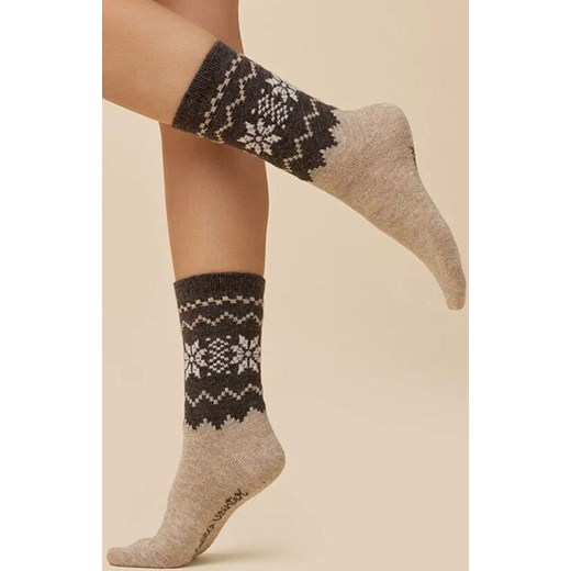 Wełniane skarpetki damskie beżowo-czekoladowe SW070, Kolor beżowo-czekoladowy, Rozmiar 35-38, Gabriella ze sklepu Intymna w kategorii Skarpetki damskie - zdjęcie 187324091