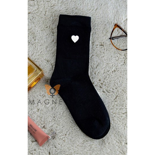 Czarne skarpetki w prążek z serduszkiem YN-5038, Kolor czarny, Rozmiar uniwersalny, Magnetis ze sklepu Intymna w kategorii Skarpetki damskie - zdjęcie 187324404