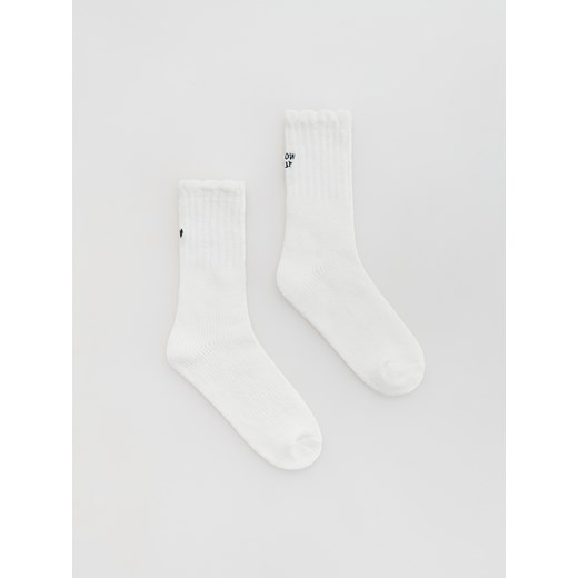 Reserved - Skarpetki z haftem - złamana biel ze sklepu Reserved w kategorii Skarpetki damskie - zdjęcie 187327334