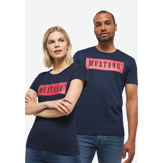 2PAK MUSTANG STYLE ALEX C / ALINA C LOGO TEE MĘSKI/DAMSKI T-SHIRT KOSZULKA NADRUK LOGO BLUE NIGHTS 1013223 4085 ze sklepu YouNeedit.pl w kategorii Bluzki damskie - zdjęcie 187330293