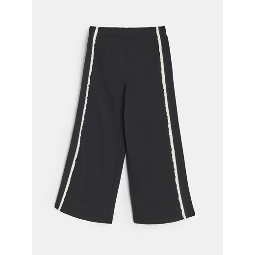 Sinsay - Spodnie dresowe wide leg - czarny Sinsay 98 (2-3 l) Sinsay