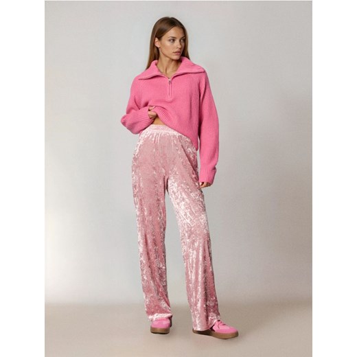 Sinsay - Spodnie wide leg z gniecionego weluru - różowy ze sklepu Sinsay w kategorii Spodnie damskie - zdjęcie 187333250