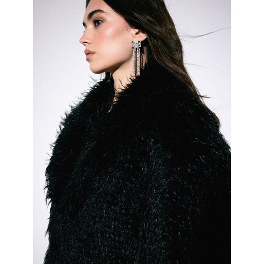 Mohito - Sztuczne czarne futerko - czarny ze sklepu Mohito w kategorii Futra damskie - zdjęcie 187333642