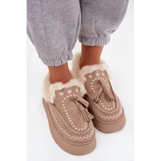 Damskie Śniegowce Na Platformie Z Futerkiem I Frędzlami Beżowe Ferayne ze sklepu ZAZOO w kategorii Śniegowce damskie - zdjęcie 187342542