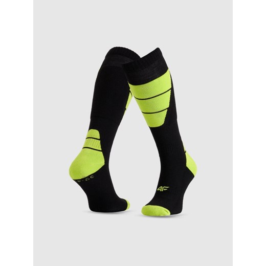 Męskie skarpety narciarskie 4F 4FWMM00UFSOM240 - czarne ze sklepu Sportstylestory.com w kategorii Skarpetki męskie - zdjęcie 187343014