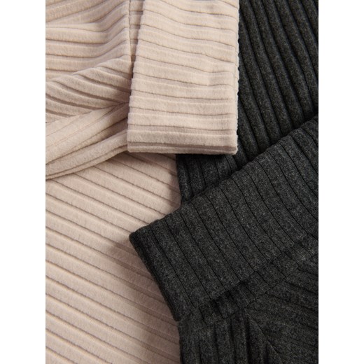 Reserved - Dzianinowa sukienka z golfem - kremowy Reserved M Reserved