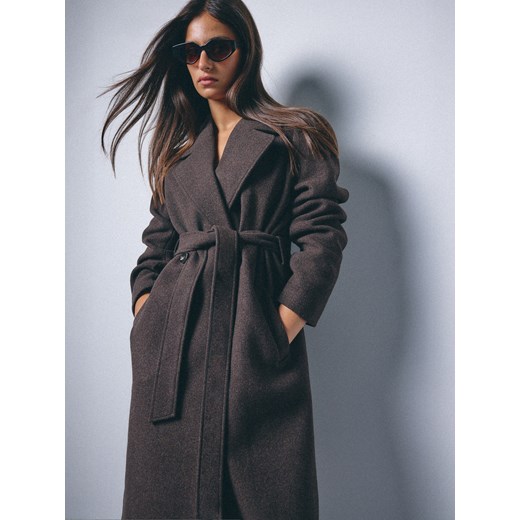 Mohito - Czekoladowy płaszcz z wełną - ciemnobrązowy Mohito 32 Mohito
