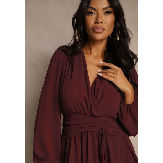 Bordowa Siateczkowa Sukienka o Rozkloszowanym Kroju z Dekoltem w Serek Zennela Renee L renee.pl