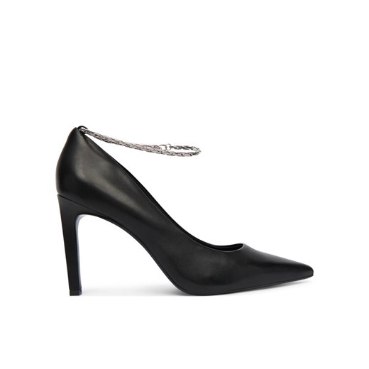Szpilki Calvin Klein Ess Stiletto Hdw Chain Lth 90 HW0HW02718 Czarny ze sklepu eobuwie.pl w kategorii Czółenka - zdjęcie 187352211