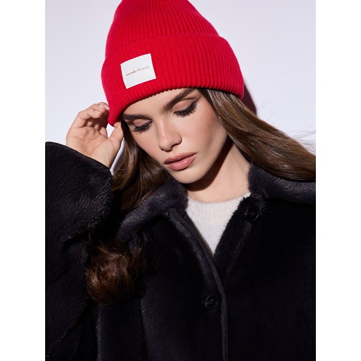 Mohito - Czerwona czapka beanie - czerwony ze sklepu Mohito w kategorii Czapki zimowe damskie - zdjęcie 187353190