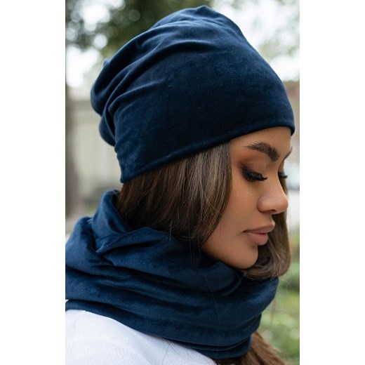 Granatowy welurowy komplet czapka i komin C6, Kolor granatowy, Rozmiar uniwersalny, Ivon ze sklepu Primodo w kategorii Komplety czapka i szalik damskie - zdjęcie 187360750