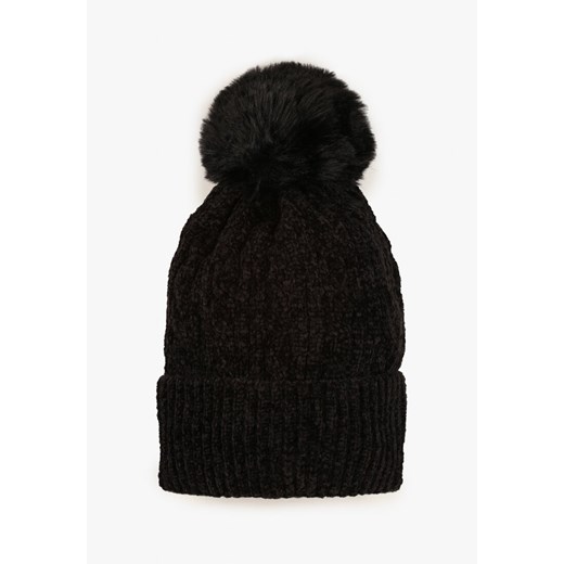 Czarna Czapka z Pomponem Zdobiona Warkoczowym Splotem Emmirae ze sklepu born2be.pl w kategorii Czapki z daszkiem męskie - zdjęcie 187363370