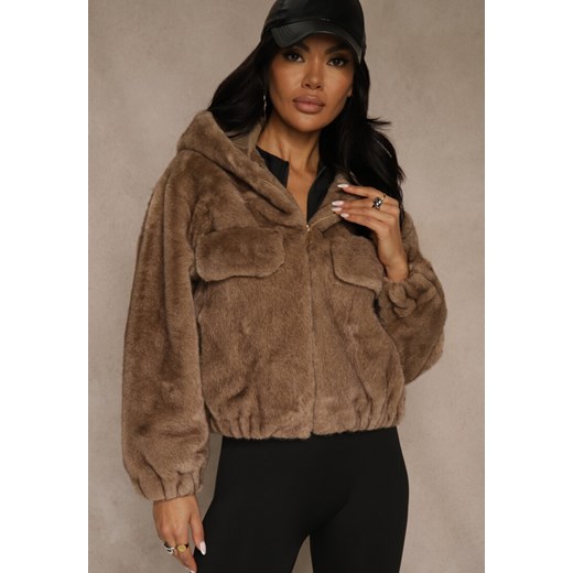Beżowa Kurtka Futerko o Kroju Bomberki z Kapturem i Imitacją Kieszeni Awedana ze sklepu renee.pl w kategorii Futra damskie - zdjęcie 187368372